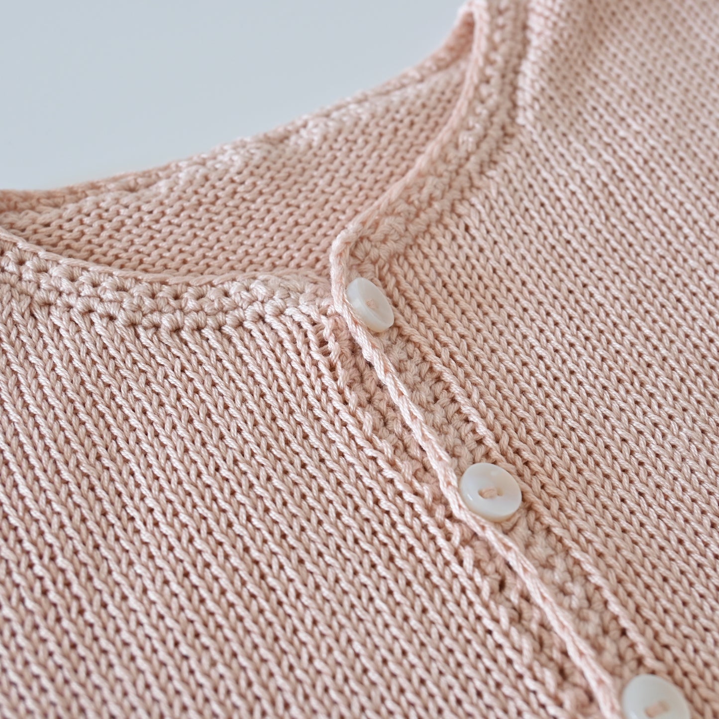 Babycardigan Rose